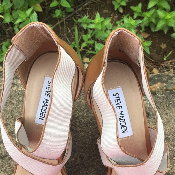 Steve Madden Platform Sandals - Picture 3 of 8